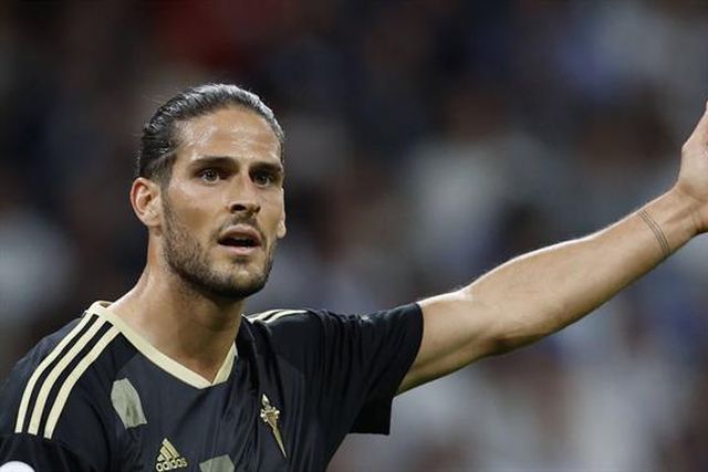 Gonçalo Paciência prepara-se para voltar à Bundesliga