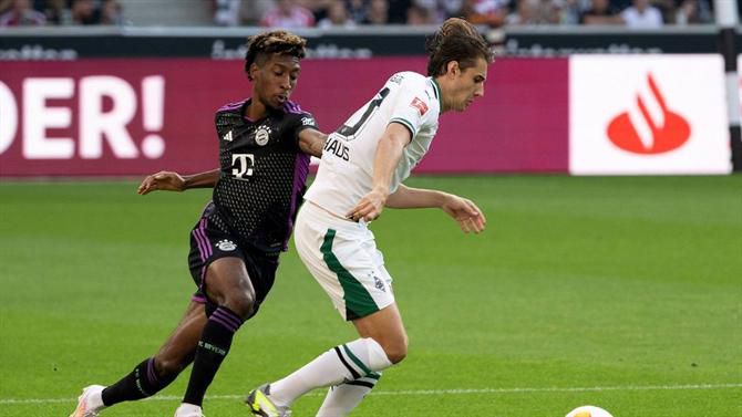 Bayern sua mas dá a volta em Monchengladbach com golo de menino de 18 anos
