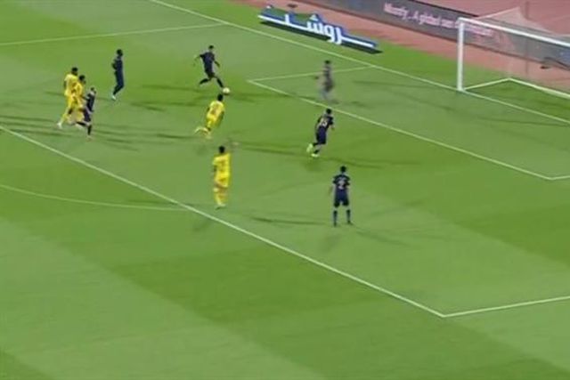 CR7 assiste para a estreia de Otávio a marcar (vídeo)