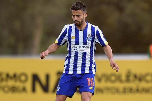 Três jogos depois, Carraça rescinde e deixa mensagem de despedida