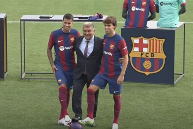 João Félix e João Cancelo apresentados (vídeo)