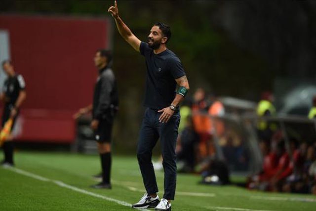 «Estamos longe do que temos de ser»