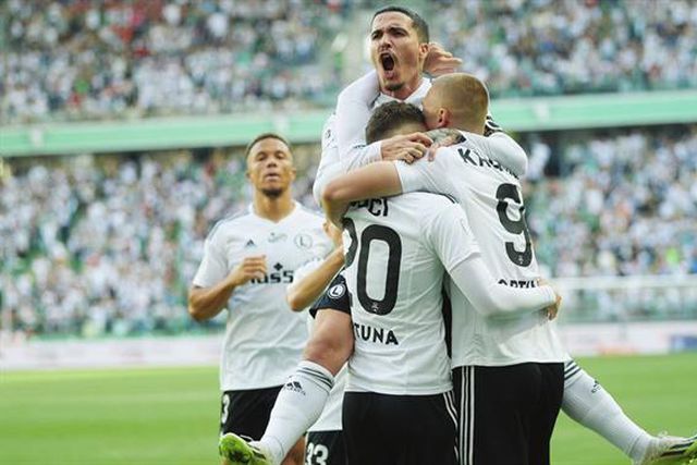 Josué marca no triunfo do Legia Varsóvia