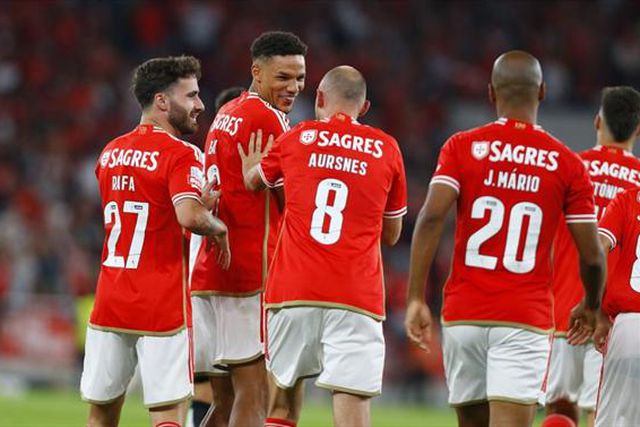 Intencional ou casual? Eis o golo de Aursnes (vídeo)