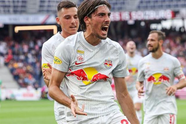 Atenção Benfica: Salzburgo vence e mantém registo 100% vitorioso no campeonato