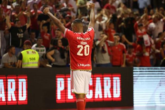 «Sou abençoado por vestir a camisola do Benfica»