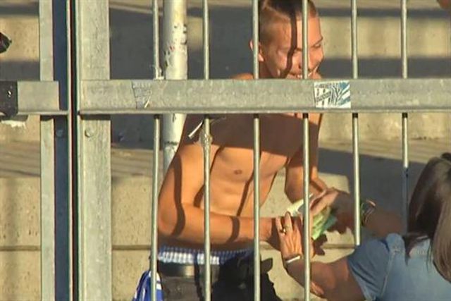 Presidente agradeceu apoio dos adeptos fora de casa… com dinheiro para cerveja (vídeo)