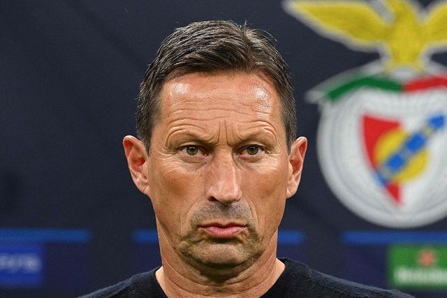 Os pés descalços...