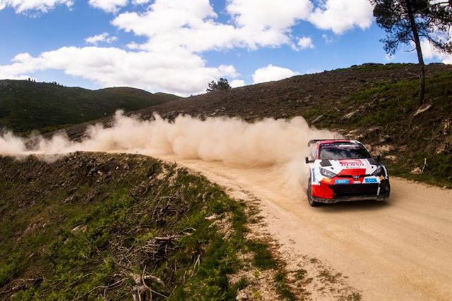 Rovanpera arrasa rivais e está na liderança do Mundial