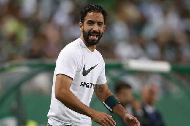 Em risco para o Benfica, Morita e Nuno Santos no banco frente ao Marítimo