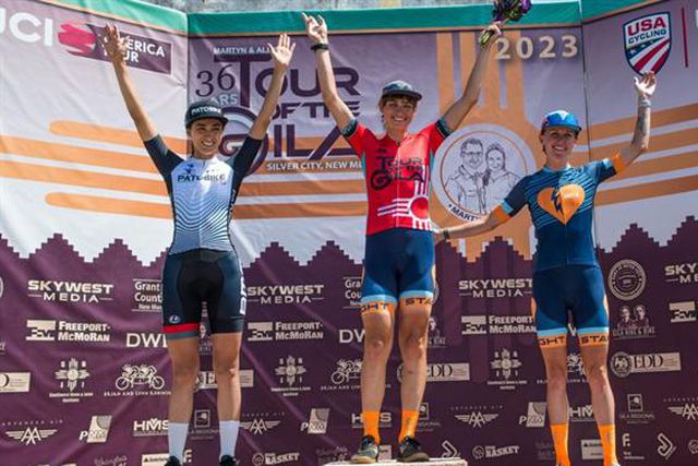 Corredora transgénero vence prova e estala a polémica