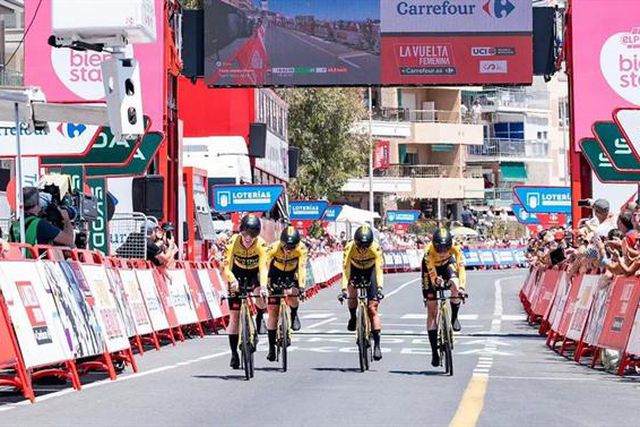 Jumbo-Visma furou prognósticos na Vuelta feminina