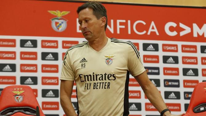 Roger Schmidt rejeita comparações ao Arsenal: «Está tudo nas nossas mãos»