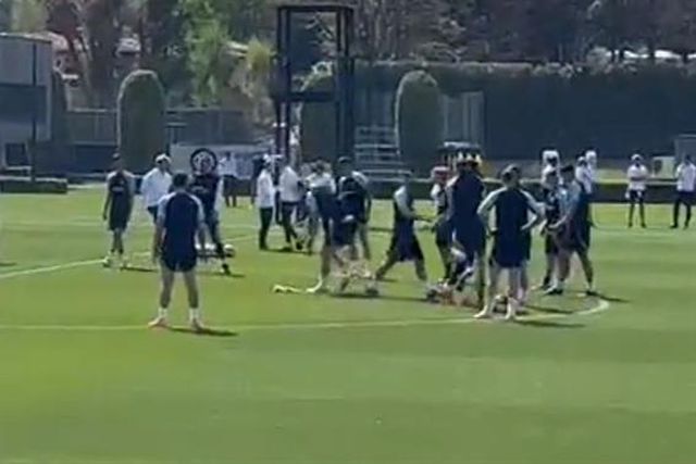 Tensão entre dois jogadores do Inter antes da receção ao Benfica (vídeo)