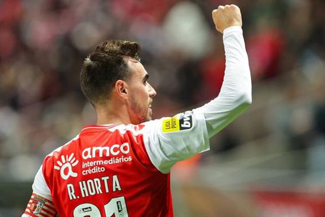 Ricardo Horta com números de eleição e de... Seleção