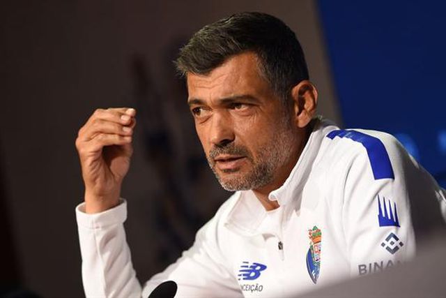 Paulo Sousa comenta rumores sobre Sérgio Conceição em Itália