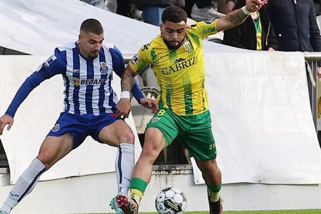 Médio do Tondela na mira para a próxima época