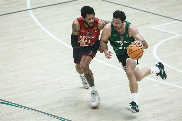 Sporting não ganha para o susto com Oliveirense