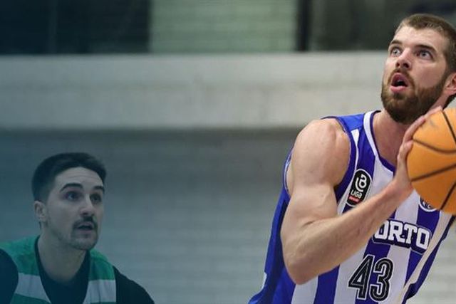 FC Porto vence Lusitânia