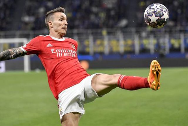 'Bomba' no mercado: O novo clube de Grimaldo