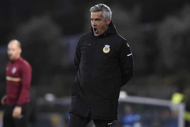 «Todas as forças para chegarmos a um lugar europeu»