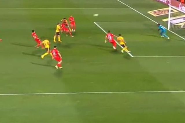 Chiquinho saltou do banco para adiantar o Benfica em Barcelos (vídeo)