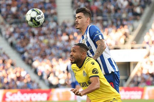 «Tivemos de jogar ainda mais à Porto»
