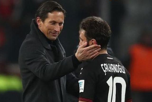 Çalhanoglu satisfeito por reencontrar Roger Schmidt