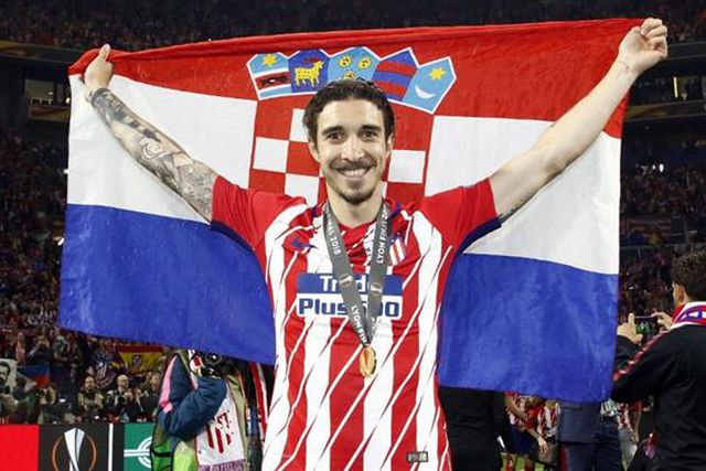 Vrsaljko pendura as botas aos 31 anos