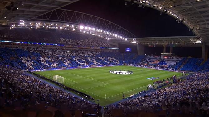 A coreografia no Dragão antes do FC Porto-Inter (vídeo)