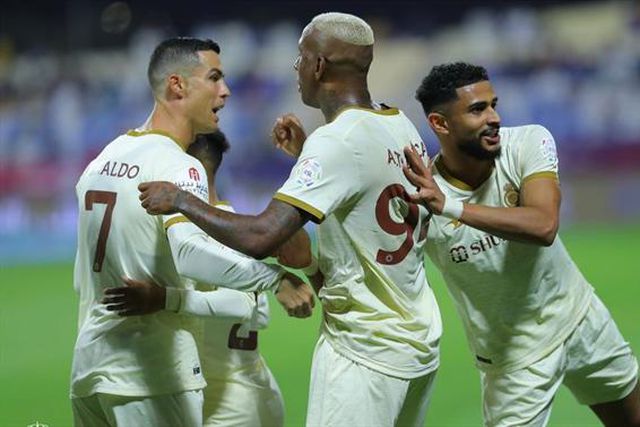 Ronaldo e Talisca bisam na goleada do Al Nassr (veja os golos)