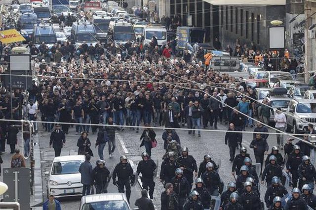 Presidente do Nápoles apela à primeira-ministra de Itália: «Tenha a coragem de Thatcher»