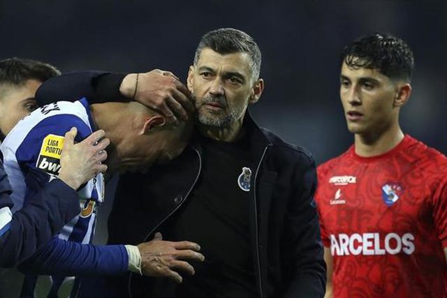 «Às vezes vejo o Pepe a atirar-se para o chão…»