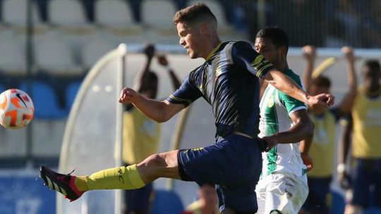 Real SC desce e arrasa arbitragem: «Uma verdadeira roubalheira»