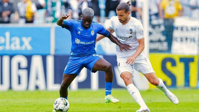 Feirense perde jogo polémico com o Farense (veja os golos)