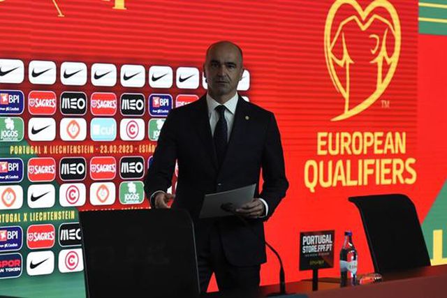 Roberto Martínez explica questão com Rafa:  «Tentei falar com ele»