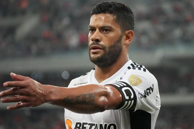 Impressionante: Veja bem o estado em que ficou o tornozelo de Hulk (vídeo)