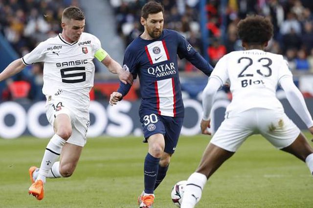 PSG perde em casa e contestação sobe de tom (veja os golos)