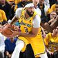 Monumental Davies e Lakers ganham vantagem sobre os campeões; Knicks empatam série
