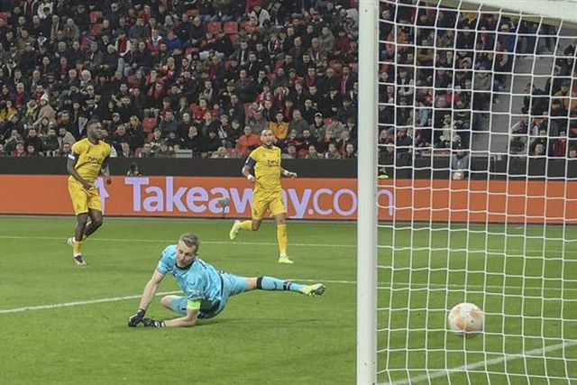 Surpresa em Leverkusen