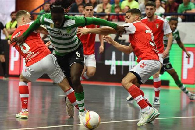 Sporting afasta SC Braga nos penáltis e está nas 'meias' da Taça de Portugal