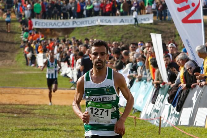 Miguel Marques e Catarina Ribeiro campeões nacionais de 10 mil metros