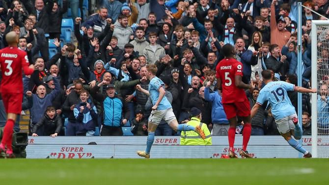 Manchester City goleia e agudiza crise do Liverpool (veja os golos)