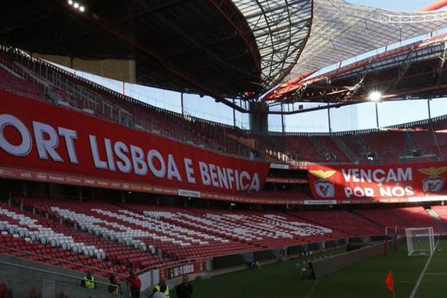 Luz e Benfica Campus de novo eleitos melhores relvados da Liga e Liga 2