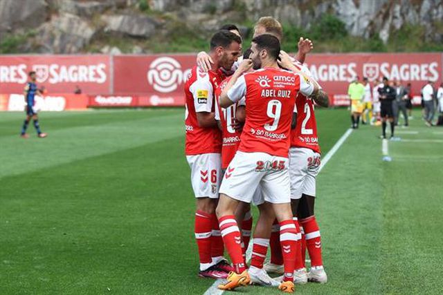 Espetáculo com oito golos e SC Braga mais perto da Liga dos Campeões (veja o resumo)