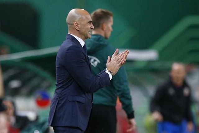 Roberto Martínez deixa elogios à estreia de Gonçalo Inácio