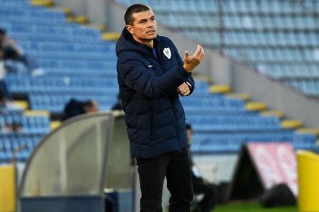 «Pelos jogadores e adeptos é realmente frustrante termos perdido este jogo»