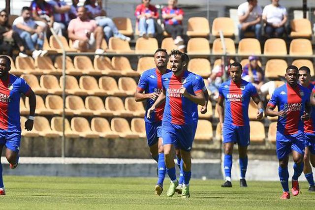 Alverca bate Felgueiras e sonha com a subida