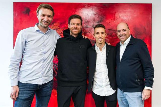 Oficial: Grimaldo assina até 2027