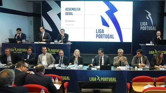 Jogos em dias úteis começam no máximo às 20.45 horas; Taça da Liga com novo formato